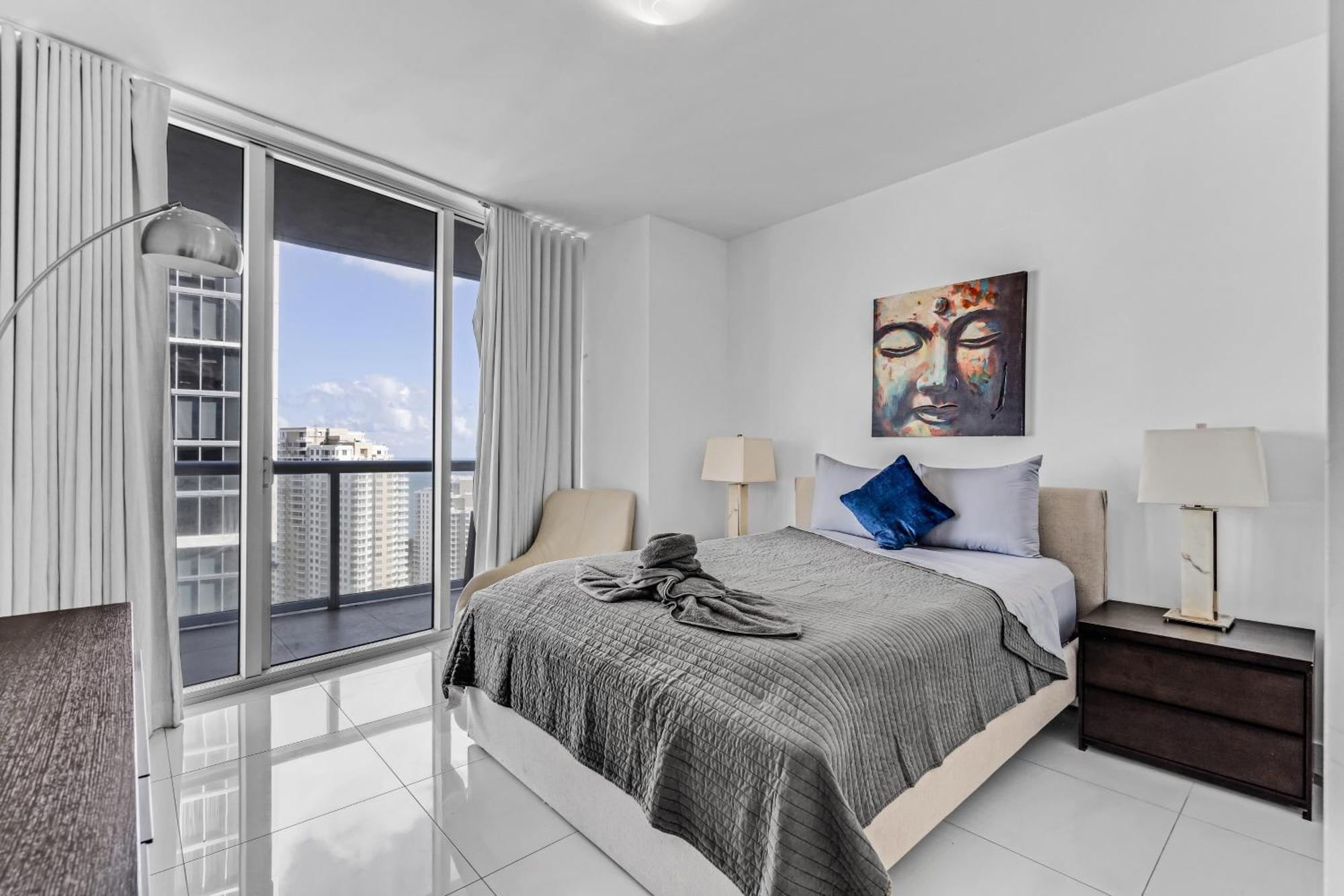 Luxurious Condo At Icon With Views Miami Buitenkant foto