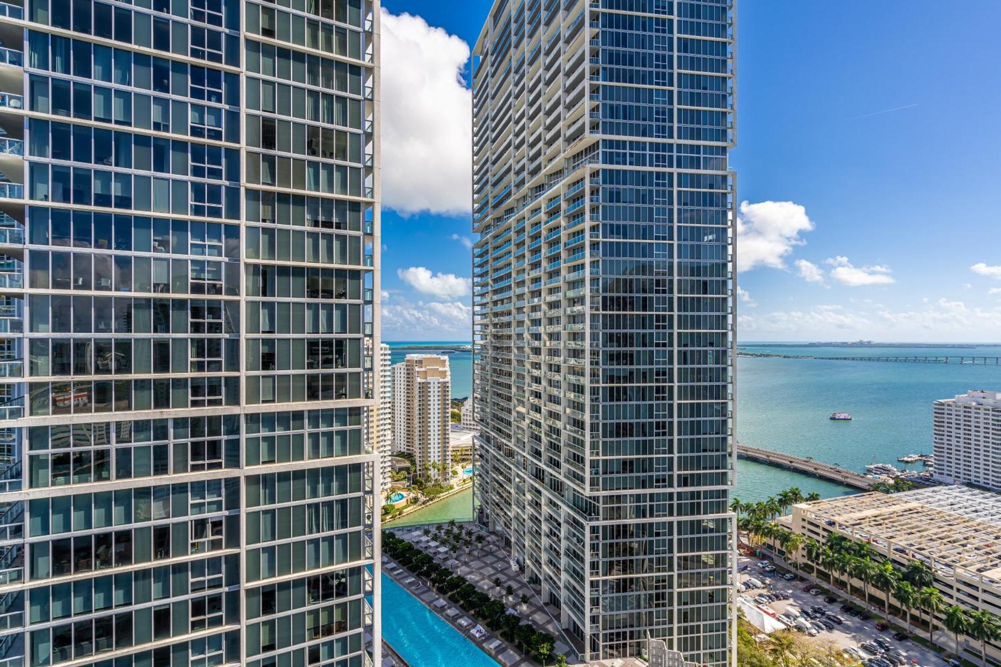 Luxurious Condo At Icon With Views Miami Buitenkant foto
