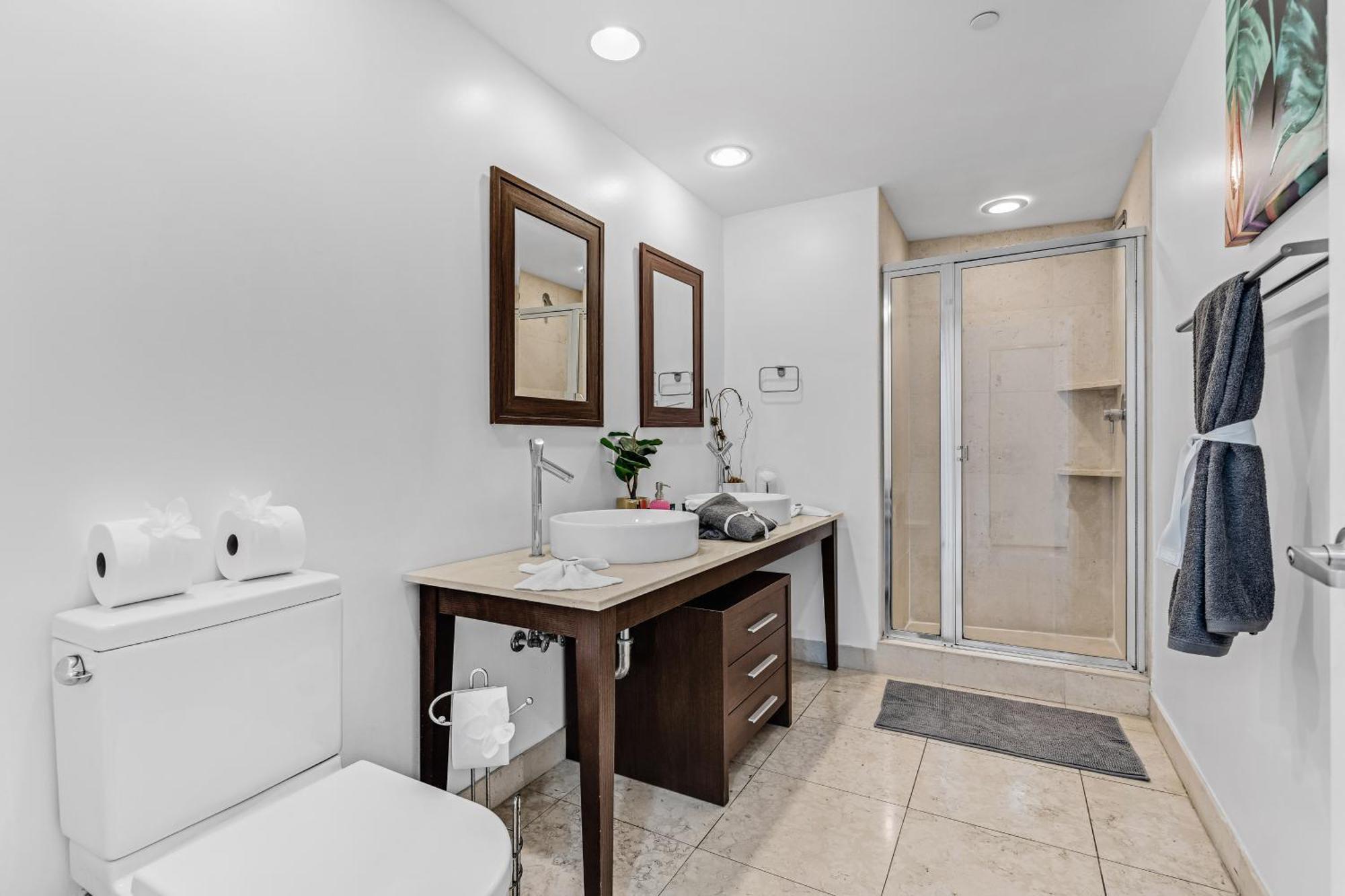 Luxurious Condo At Icon With Views Miami Buitenkant foto