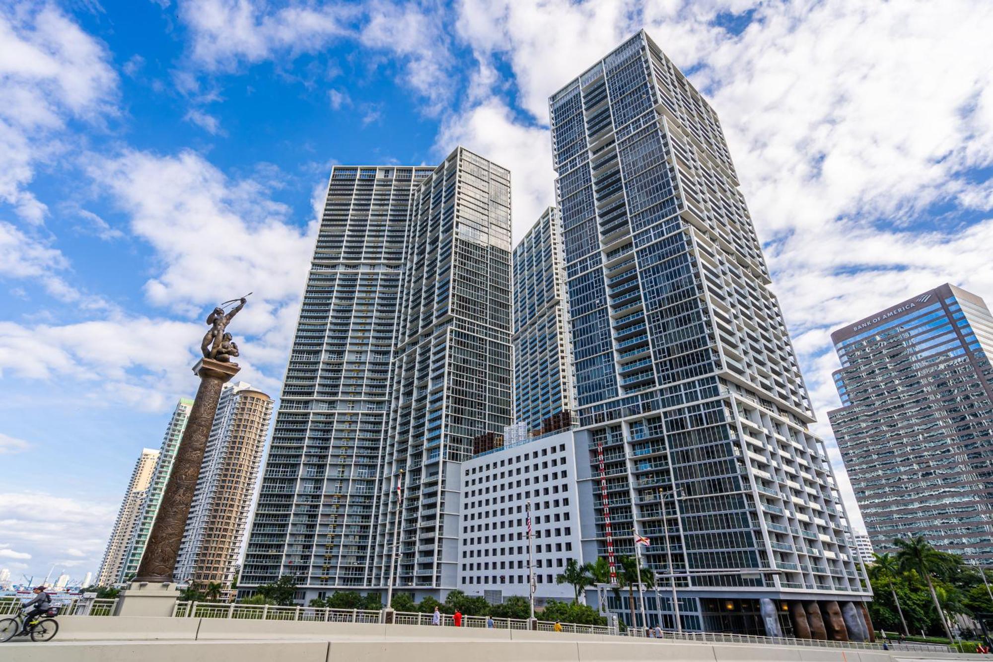 Luxurious Condo At Icon With Views Miami Buitenkant foto